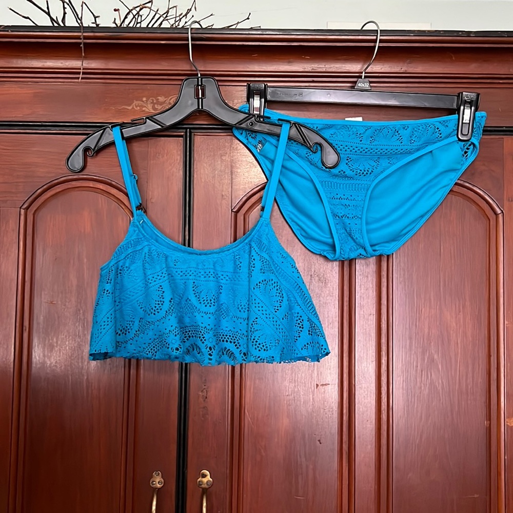 Kenneth Cole Reaction Two Piece Bathing Suit Size Medium